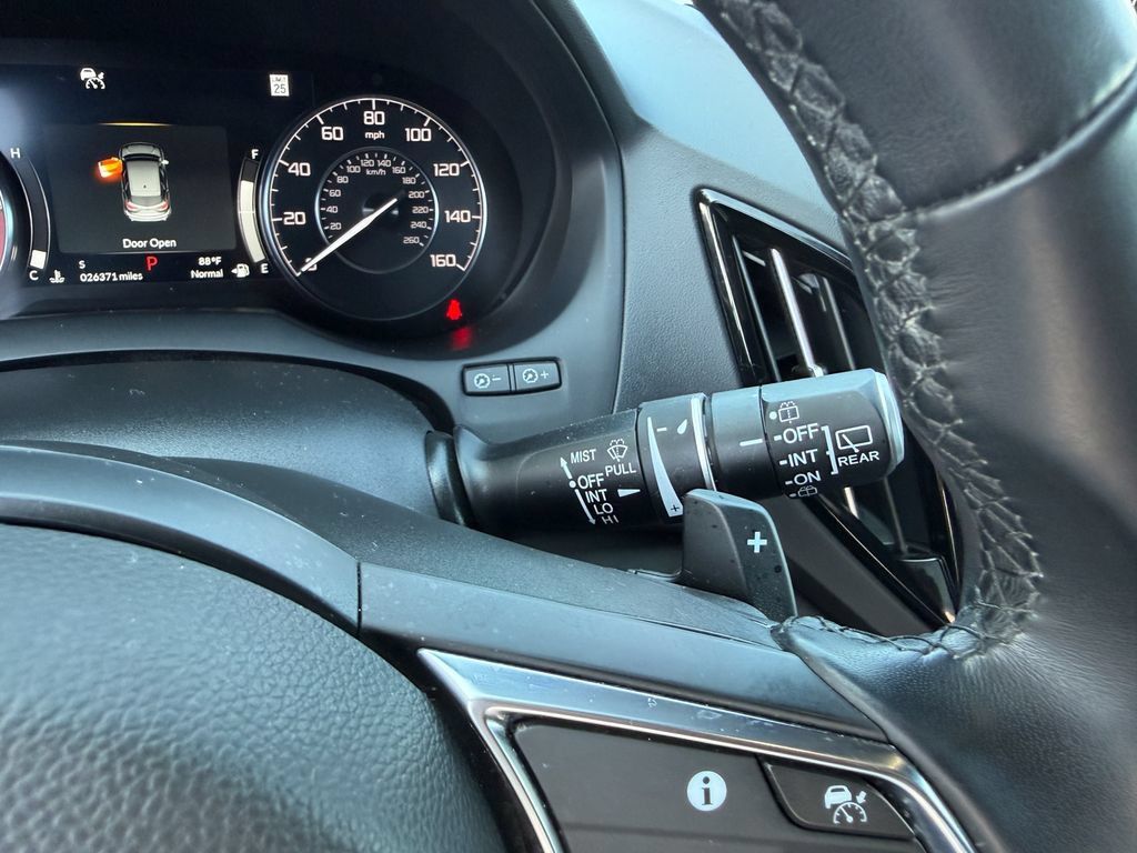 Certified 2025 Acura RDX SH-AWD image 18