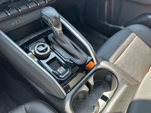 Used 2023 Chevrolet Colorado Z71 w/ Z71 Convenience Package 2 AWD/4WD image 24