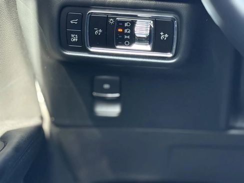 Used 2023 Lincoln Nautilus Reserve w/ Equipment Group 201A image 28