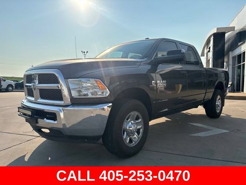 Used 2017 RAM 2500 Tradesman w/ Chrome Appearance Group RWD image 3
