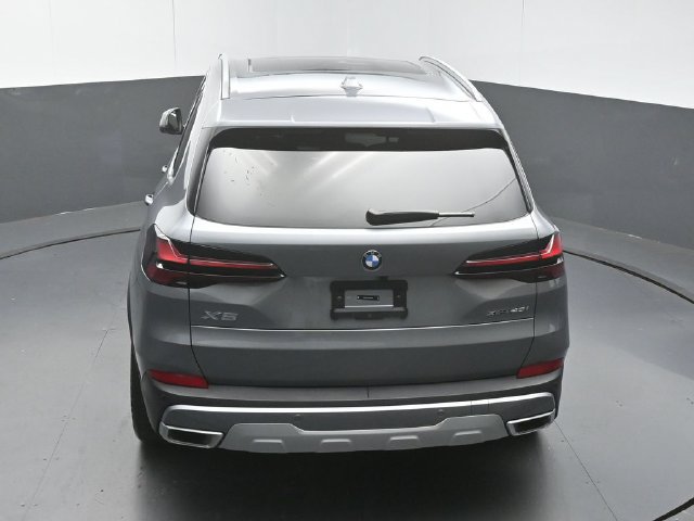 Used 2026 BMW X5 xDrive40i w/ Climate Comfort Package AWD/4WD image 48