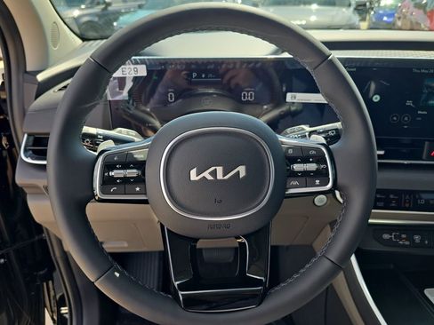 New 2026 Kia Carnival EX FWD image 31
