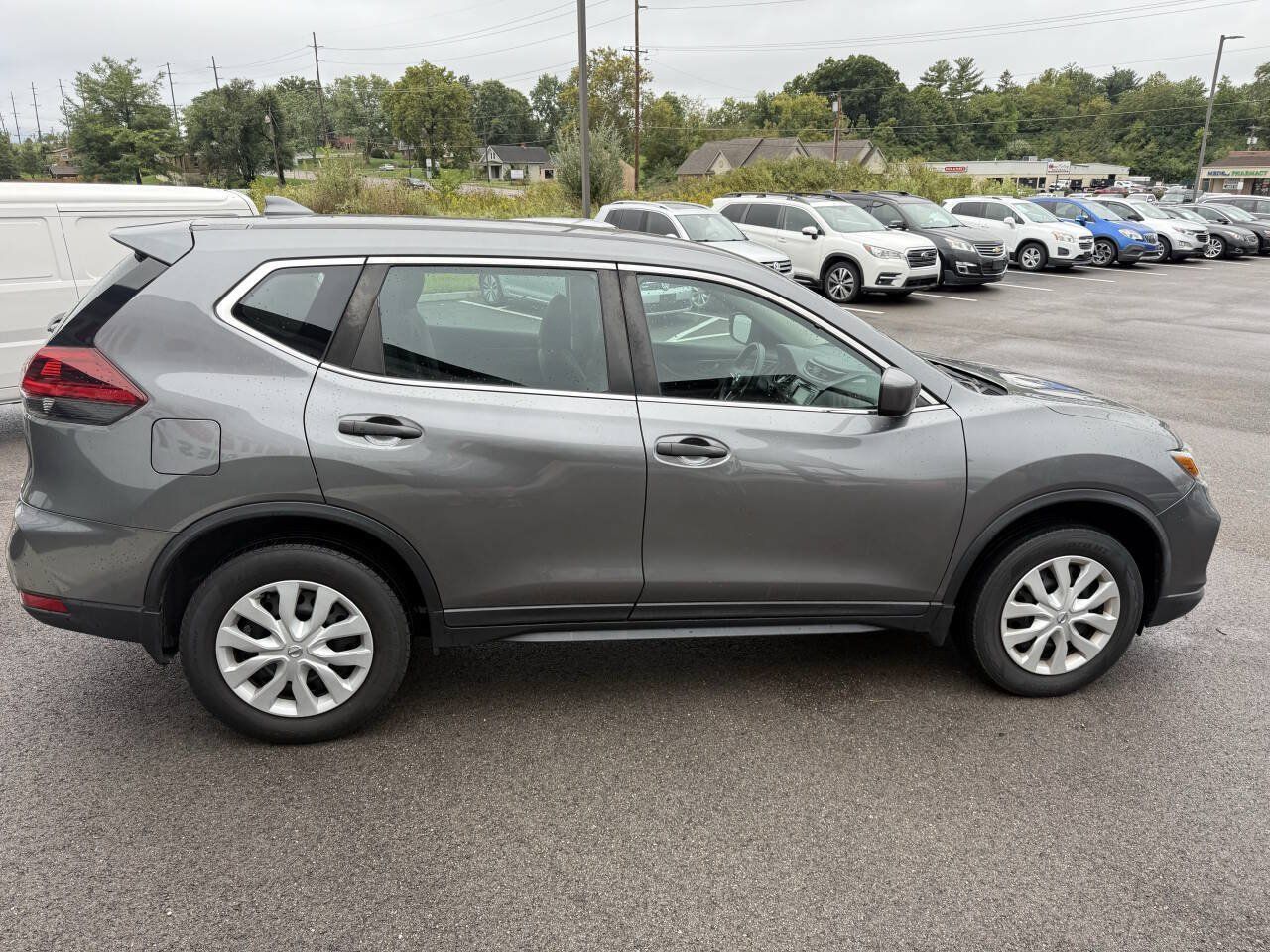 Used 2020 Nissan Rogue S AWD/4WD image 6