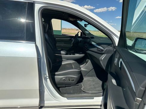 Used 2025 Buick Enclave Avenir w/ Super Cruise Package image 29