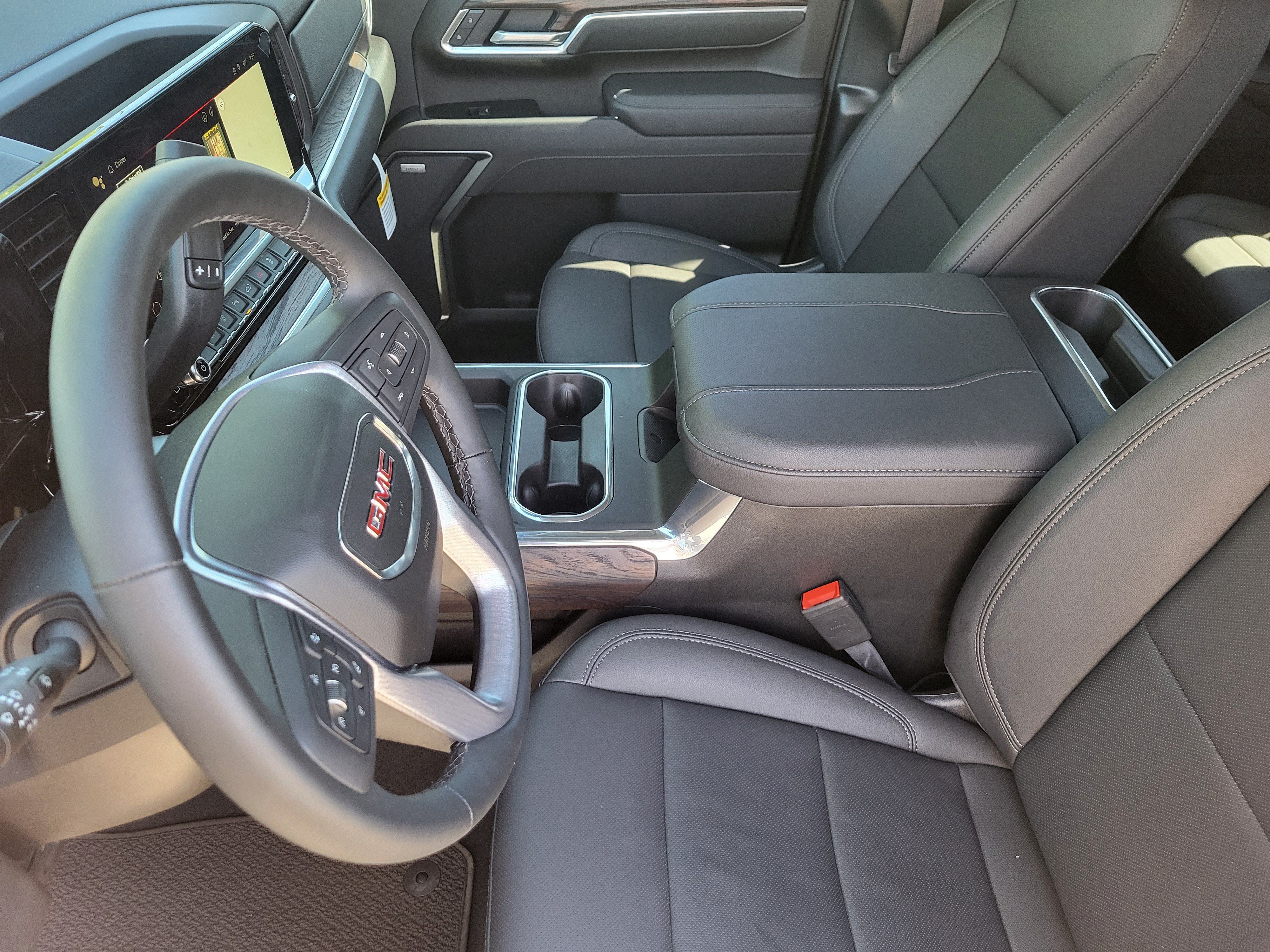 Used 2026 GMC Sierra 3500 SLT w/ SLT Premium Package AWD/4WD image 12