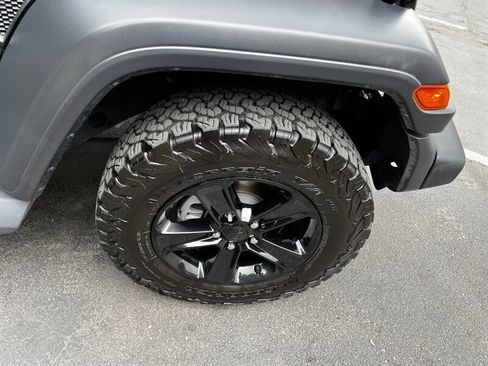 Used 2020 Jeep Wrangler Unlimited Sport AWD/4WD image 11