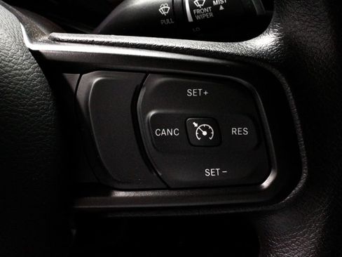 Used 2025 Jeep Gladiator Sport AWD/4WD image 28
