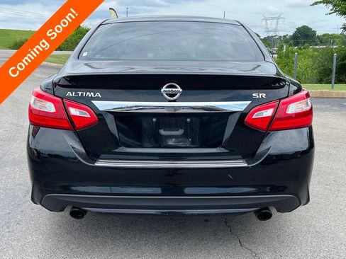 Used 2016 Nissan Altima 2.5 SR FWD image 8