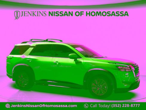 Certified 2023 Nissan Pathfinder SV FWD image 2