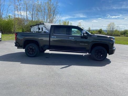 Used 2022 Chevrolet Silverado 2500 High Country w/ Technology Package AWD/4WD image 32