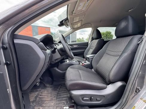 Used 2019 Nissan Rogue SV AWD/4WD image 10