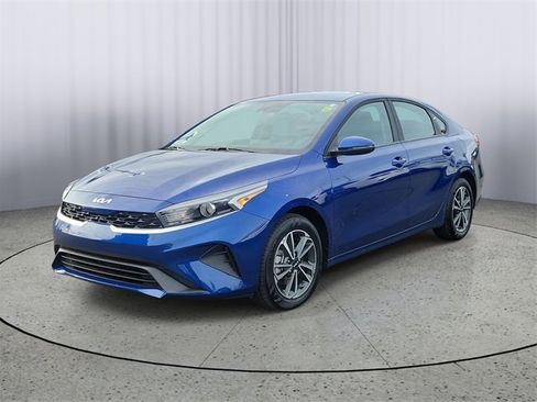 Certified 2024 Kia Forte LXS w/ LXS Technology Package image 4