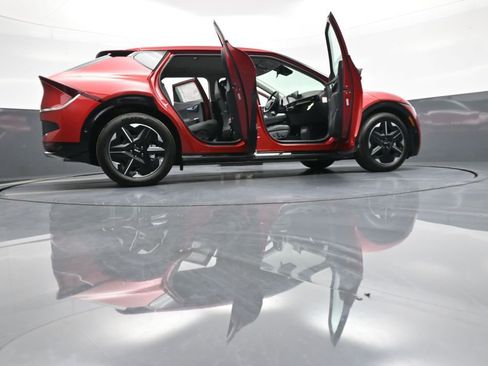 New 2025 Kia EV6 Wind image 47