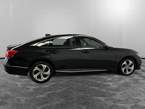 Used 2020 Honda Accord EX image 6