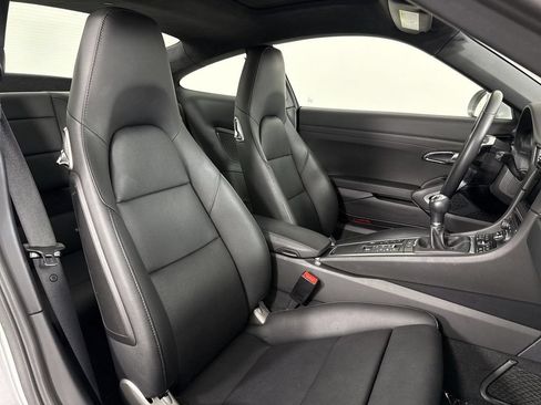 Certified 2017 Porsche 911 Carrera S RWD image 24