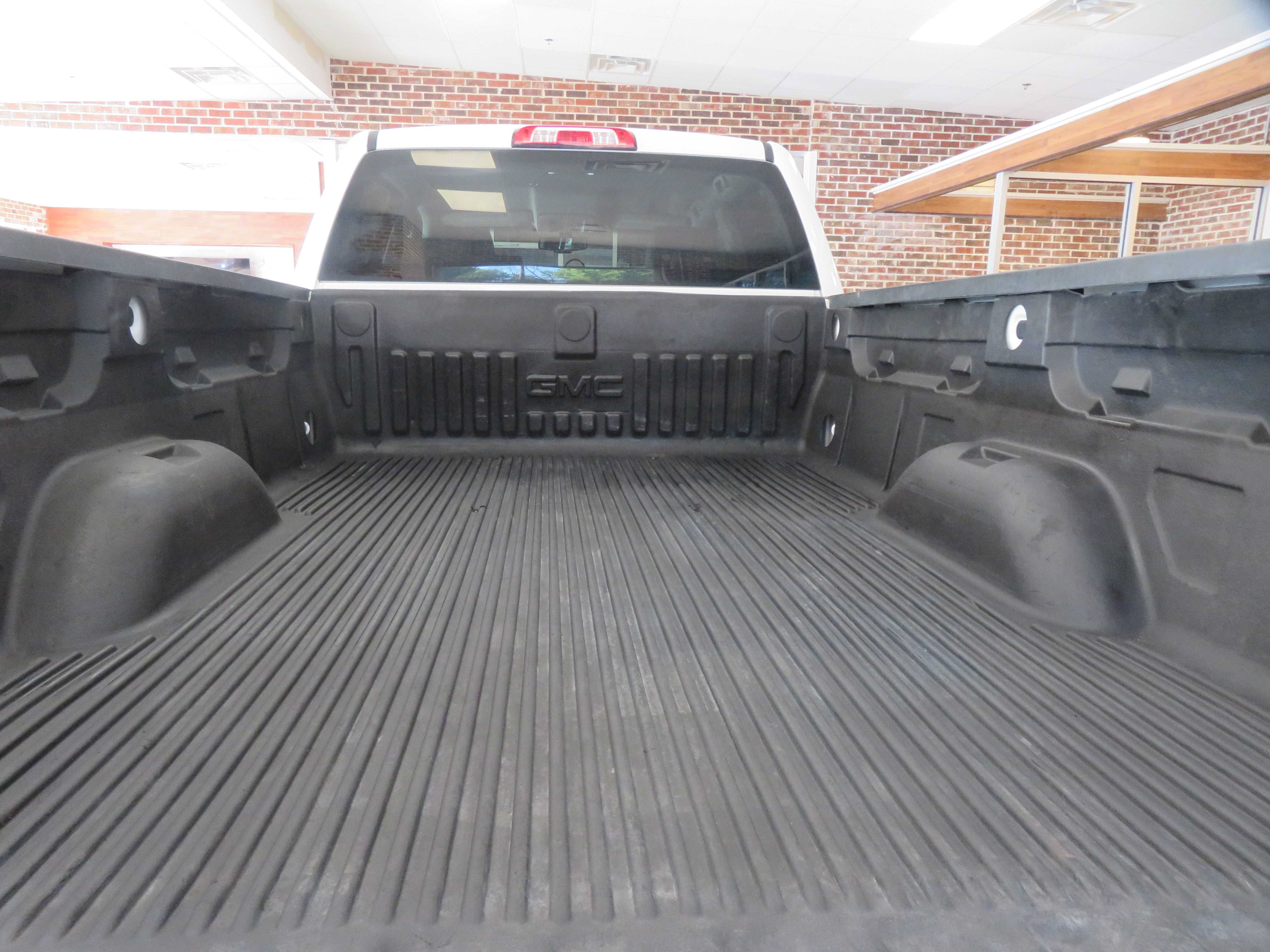 Used 2018 GMC Sierra 2500 4x4 Crew Cab image 48
