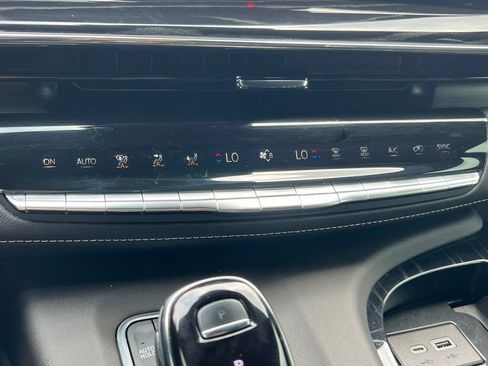 Used 2024 Cadillac Escalade Sport w/ LPO, ONYX Package AWD/4WD image 28