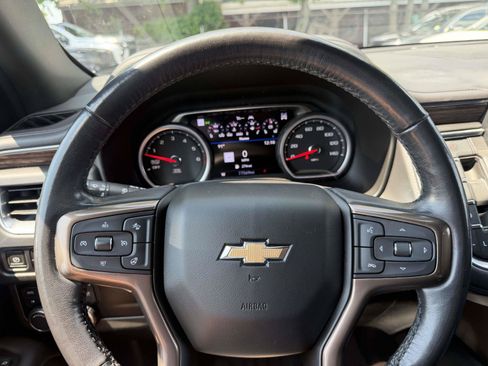 Used 2021 Chevrolet Suburban High Country AWD/4WD image 25