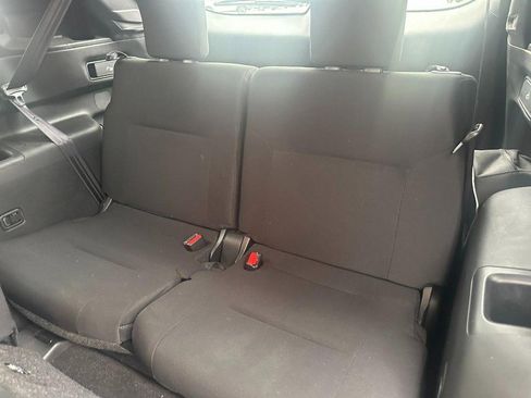 Used 2024 Mitsubishi Outlander ES image 11