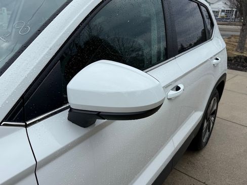 New 2026 Volkswagen Taos SE AWD/4WD image 10
