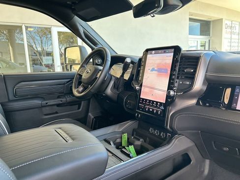 New 2026 RAM 2500 Limited image 30