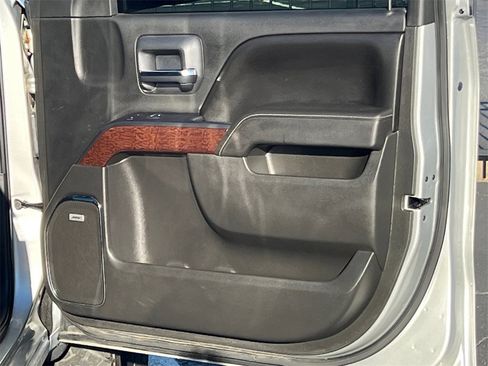 Used 2017 GMC Sierra 1500 SLT w/ SLT Premium Package image 17