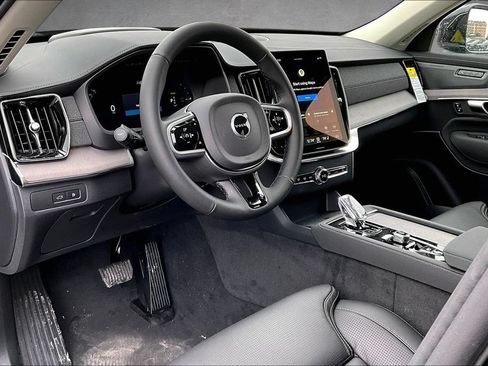 New 2026 Volvo XC90 T8 Ultra w/ Protection Package Premier AWD/4WD image 7