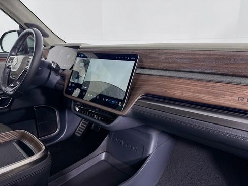 Used 2022 Rivian R1T Launch Edition image 27