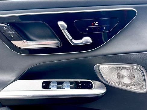 Used 2024 Mercedes-Benz GLC 43 AMG 4MATIC image 26