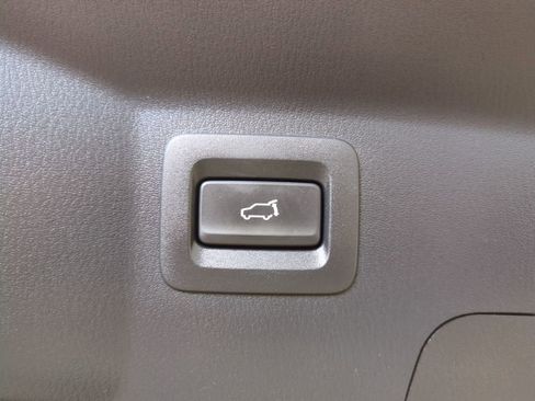 Used 2021 MAZDA CX-9 Signature image 15