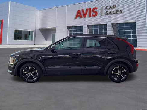 Used 2025 Kia Niro LX FWD image 10