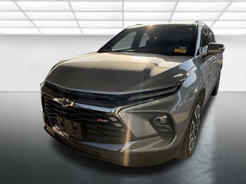Used 2024 Chevrolet Blazer RS w/ Enhanced Convenience Package AWD/4WD image 3