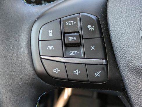 Certified 2025 Ford Maverick Lobo image 18