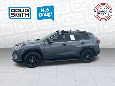Used 2021 Toyota RAV4 XSE AWD/4WD image 2