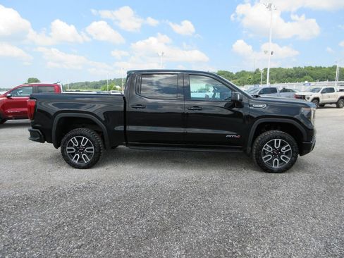 New 2026 GMC Sierra 1500 AT4 w/ AT4 Premium Package AWD/4WD image 3