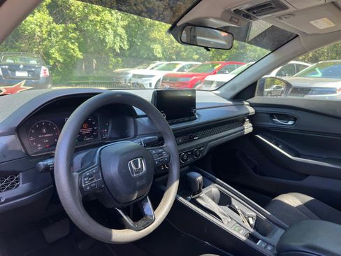 Used 2024 Honda Accord EX image 15