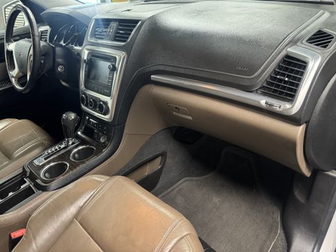 Used 2016 GMC Acadia SLT w/ Open Road Package FWD image 6
