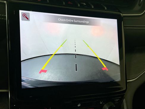 Used 2023 Jeep Grand Cherokee Limited w/ Black Appearance Package AWD/4WD image 14