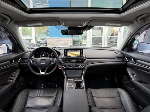 Used 2021 Honda Accord Touring image 25