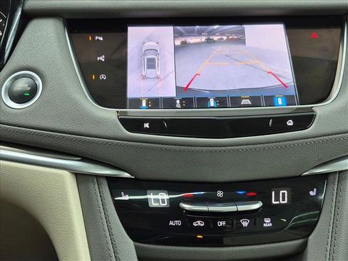 Used 2023 Cadillac XT5 Premium Luxury w/ Technology Package FWD image 14