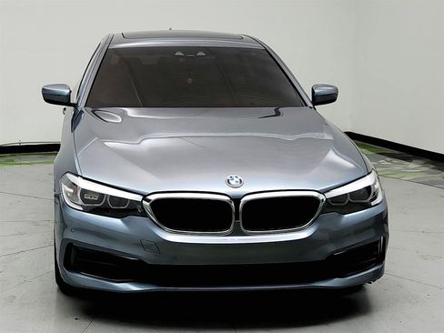 Used 2019 BMW 530i w/ Convenience Package image 2