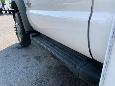 Used 2016 Ford F550 4x4 Regular Cab Super Duty image 7