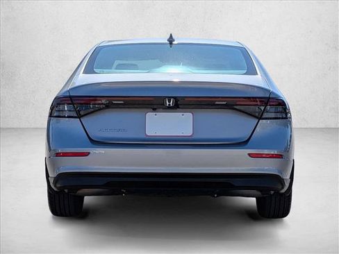 Used 2023 Honda Accord EX image 7