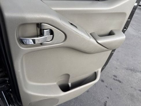 Used 2015 Nissan Frontier SV w/ SV Value Truck Package image 19