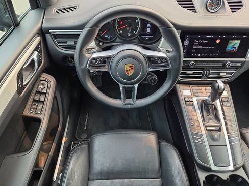Used 2021 Porsche Macan Turbo AWD/4WD image 12