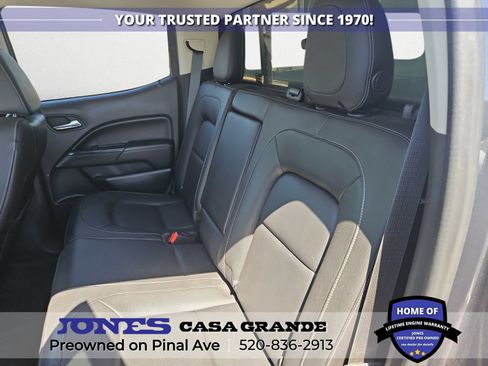 Used 2017 GMC Canyon SLT w/ Driver Alert Package RWD image 9