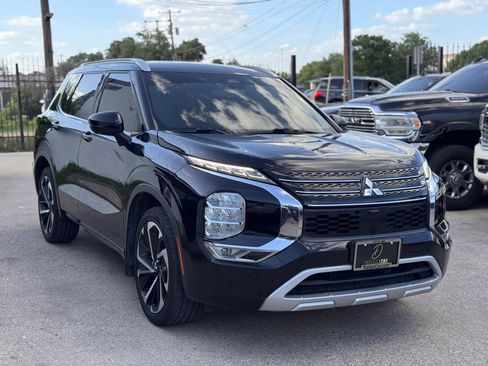 Used 2022 Mitsubishi Outlander SEL FWD image 3
