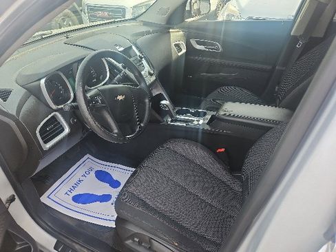 Used 2010 Chevrolet Equinox LT AWD/4WD image 8