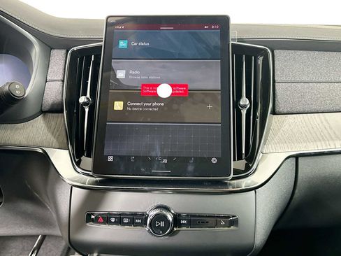 New 2025 Volvo XC90 T8 Ultra w/ Protection Package Premier image 13