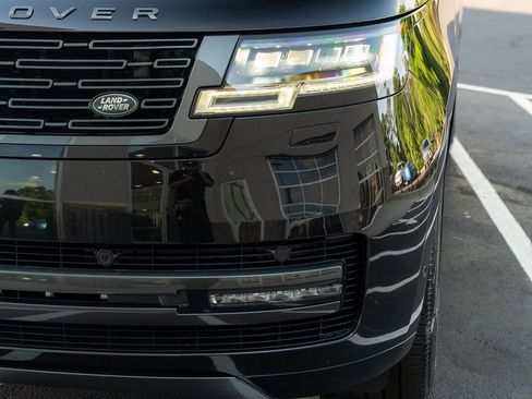 Used 2024 Land Rover Range Rover Long Wheelbase SE AWD/4WD image 25